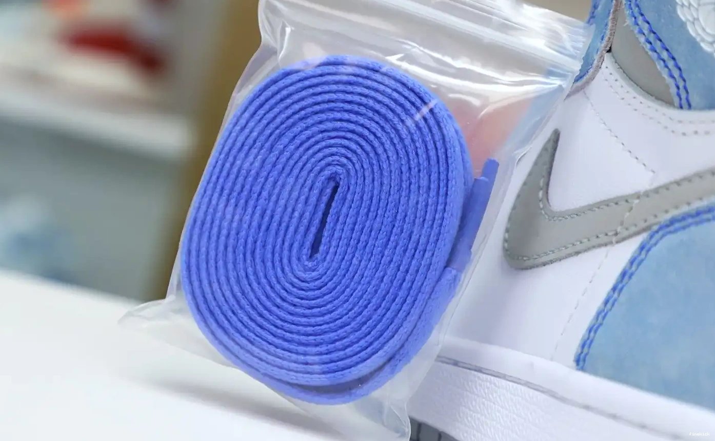 1 HIGH RETRO JORDAN ROYAL' 'HYPER OG AIR 0426